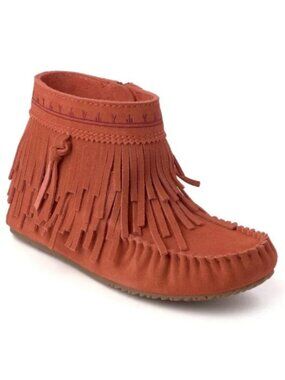 NWT Manitobah Mukluks Ankle Boot